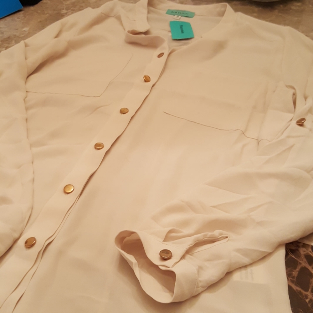 Button up blouse - Picture 2 of 3
